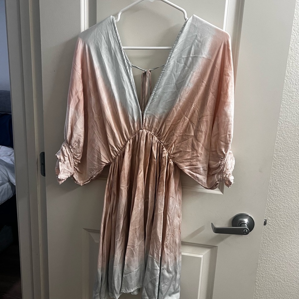 Elegant Ombre Pink and Gray Women's dress OLIVACEOUS size M (wear once)